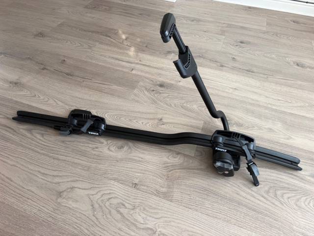 Thule ProRide 598 Roof Mounted Bike Rack, photo 1